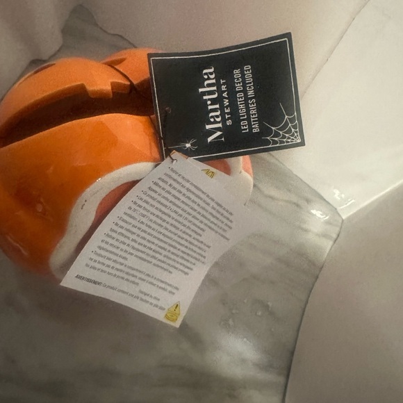 Martha Stewart Led Lighted ceramic Orange Pumpkin - Picture 4 of 6